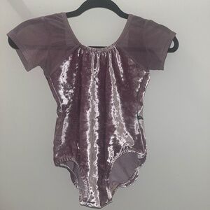 Luckyleo velvet leotard